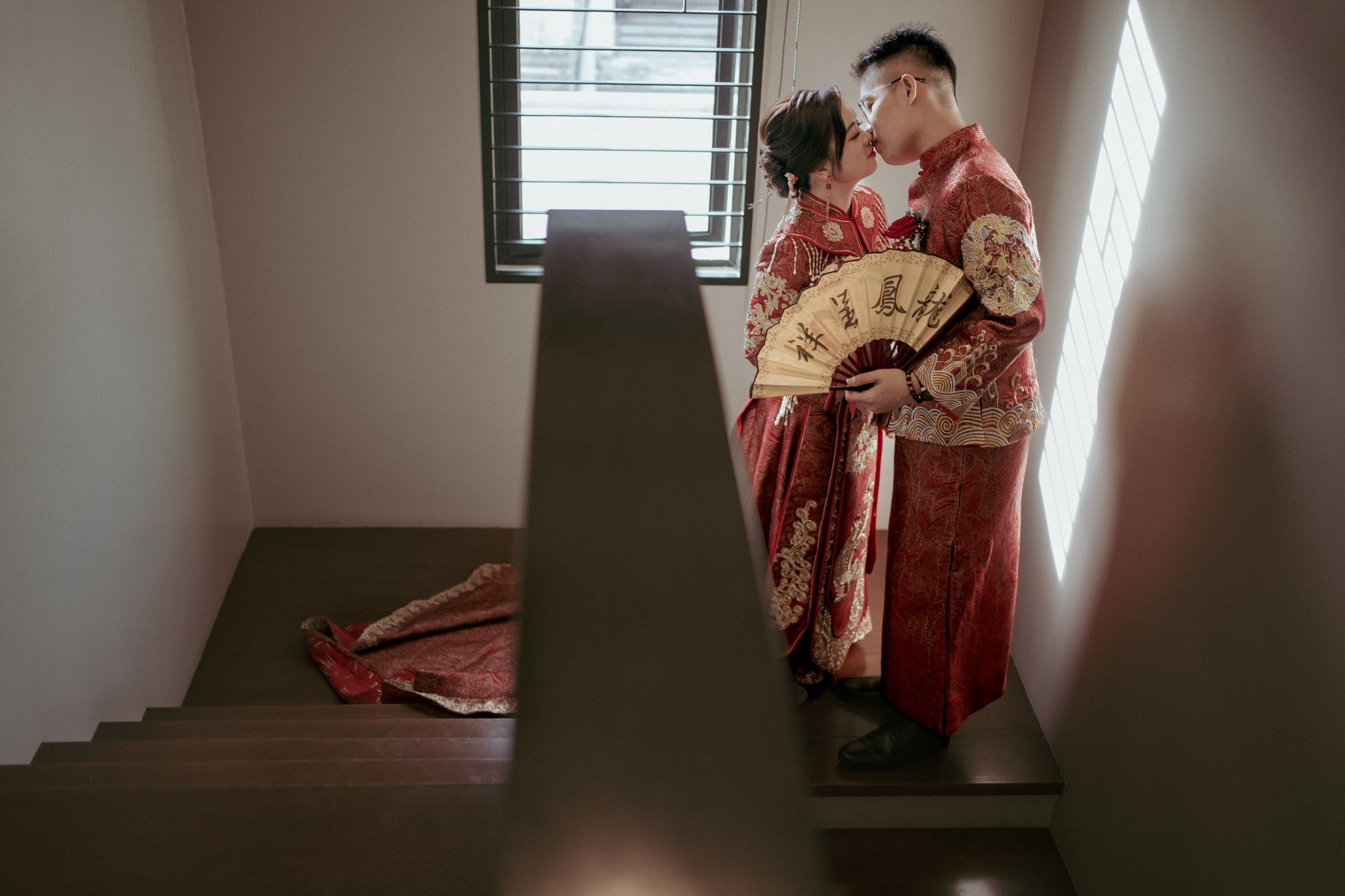 Chun & Kelly family blessing wedding portrait, guided portrait sequence frame 06, by Famous Bridal Kuantan