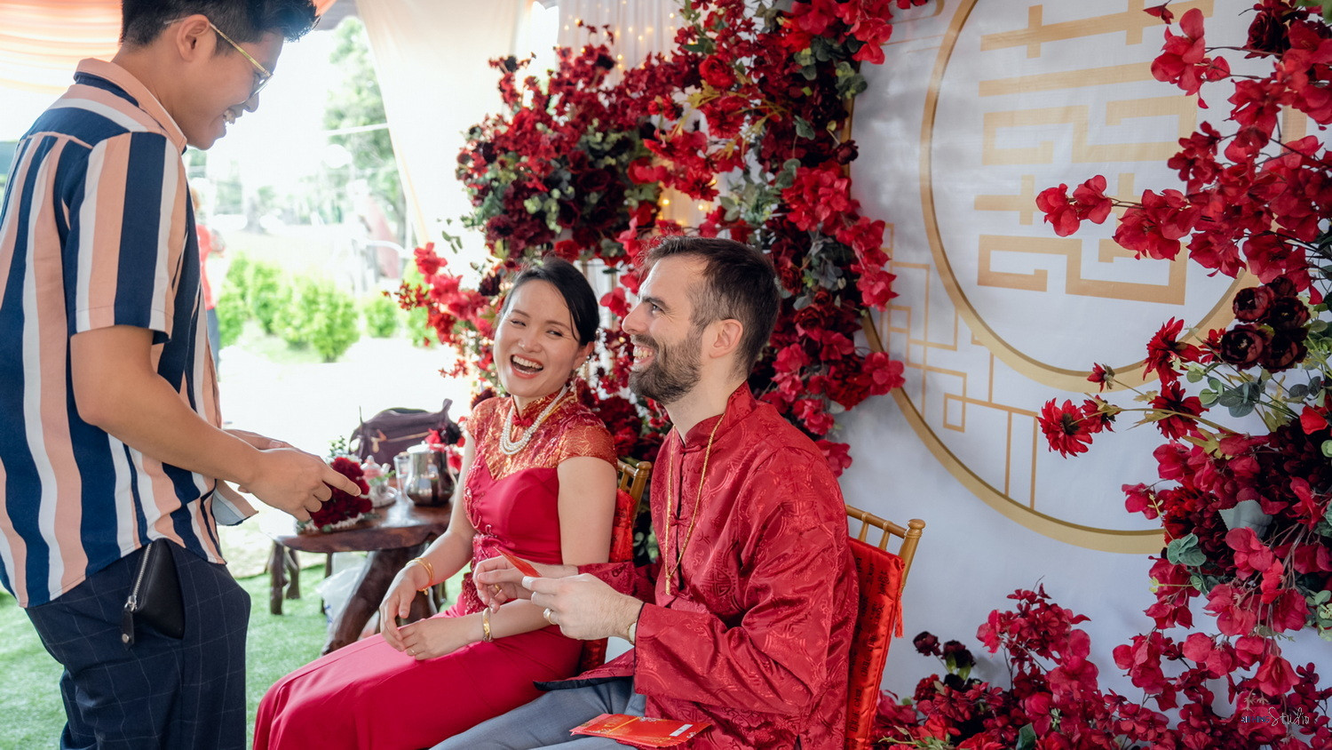Dario & Adeline family blessing wedding portrait, guided portrait sequence frame 86, by Famous Bridal Kuantan