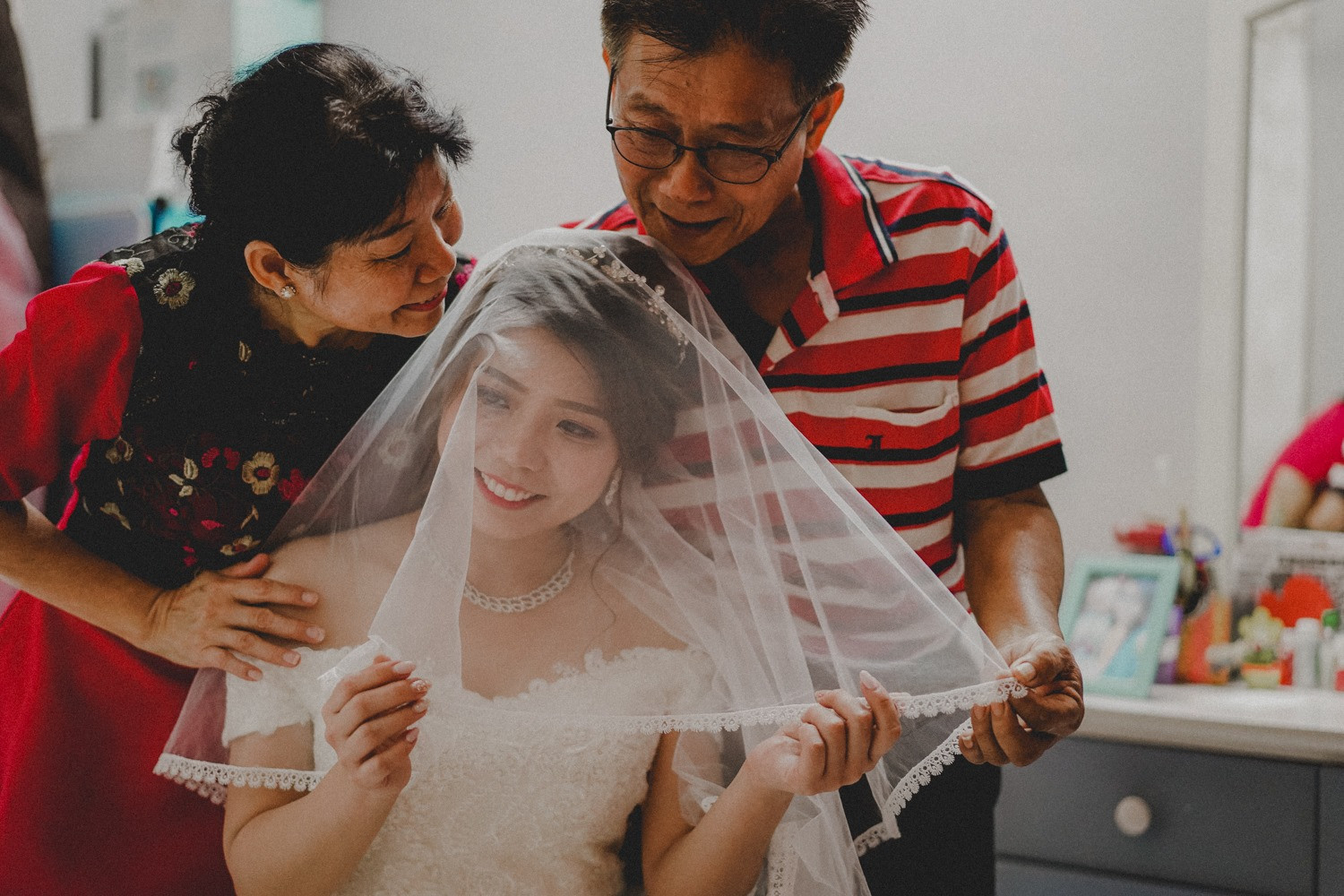 Guo Hao & Chee Ling wedding gate-crash game moment, celebration rhythm frame 07, by Famous Bridal Kuantan