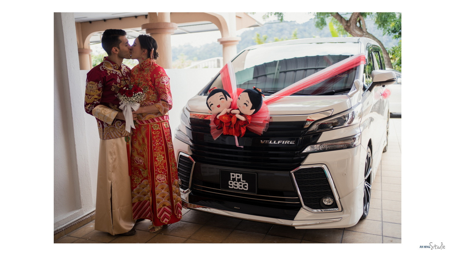 Mani & Hui Min quiet couple portrait on wedding day, family memory frame 11, by Famous Bridal Kuantan