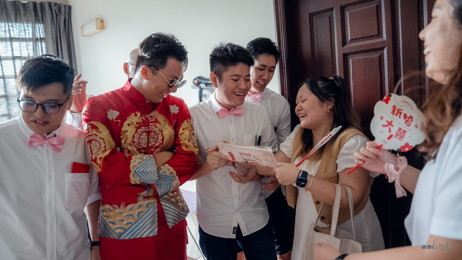 Wuh Hou & Sze Minn bridal party group portrait, natural movement frame 45, by Famous Bridal Kuantan
