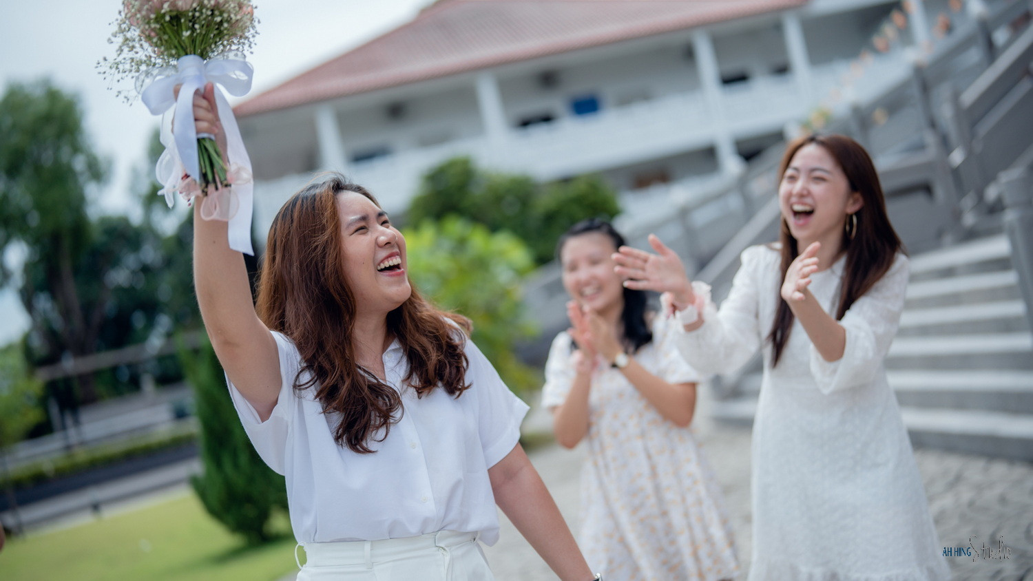Wuh Hou & Sze Minn family blessing wedding portrait, guided portrait sequence frame 126, by Famous Bridal Kuantan