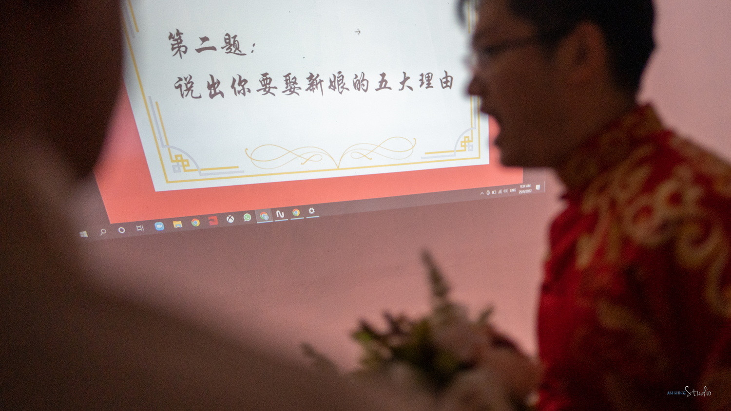 Zhen Hui & May Lee wedding dinner celebration photo, guided portrait sequence frame 54, by Famous Bridal Kuantan