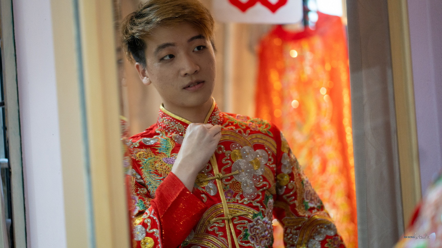 Zhen Hui & May Lee family blessing wedding portrait, guided portrait sequence frame 06, by Famous Bridal Kuantan