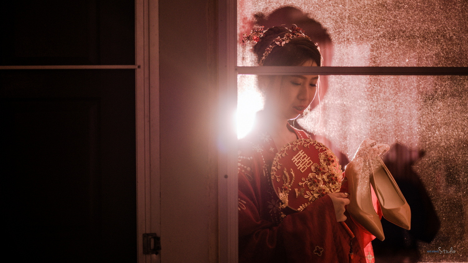 Zhen Hui & May Lee traditional Chinese wedding detail, quiet in-between moment frame 10, by Famous Bridal Kuantan