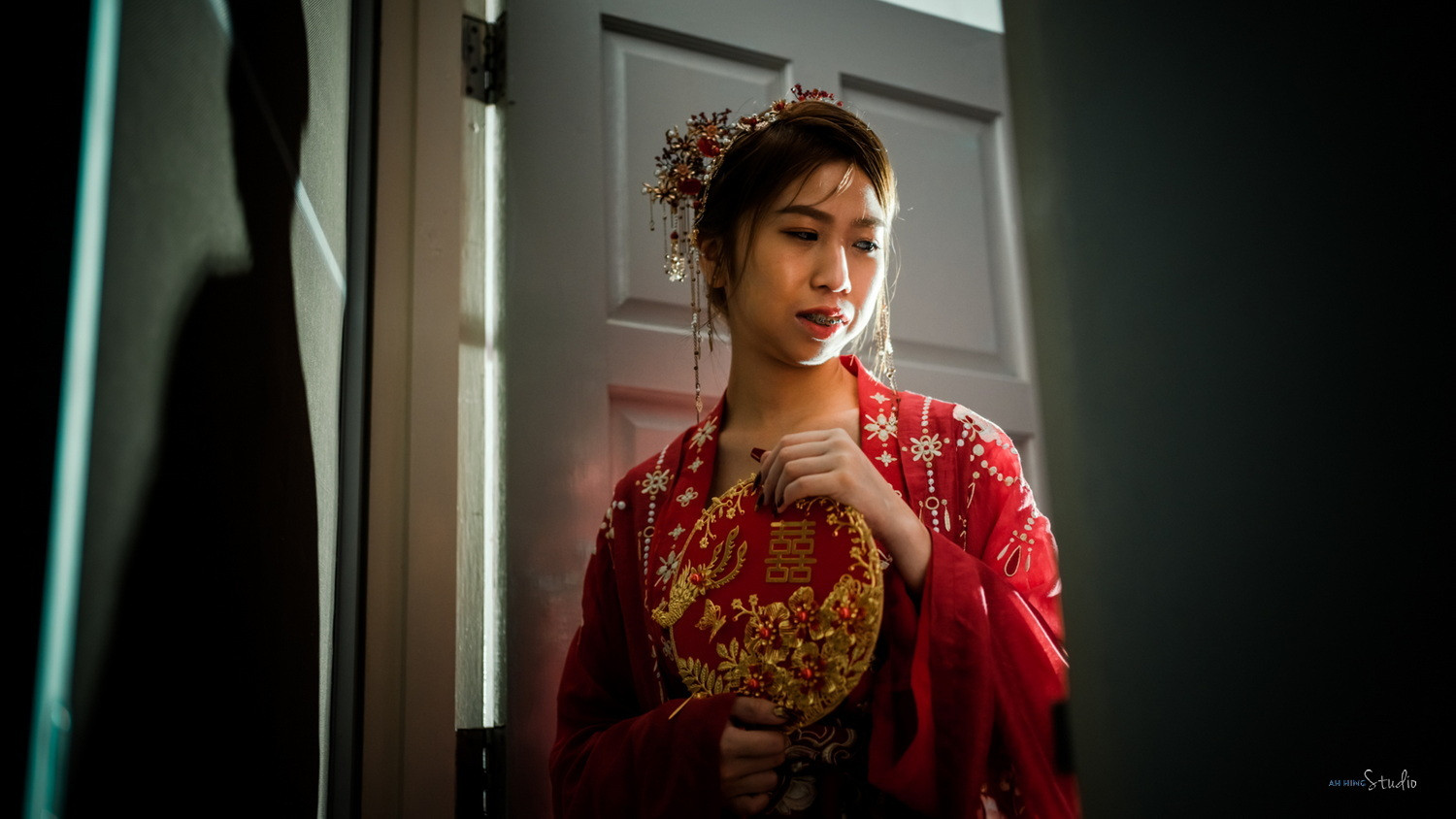 Zhen Hui & May Lee quiet couple portrait on wedding day, family memory frame 11, by Famous Bridal Kuantan
