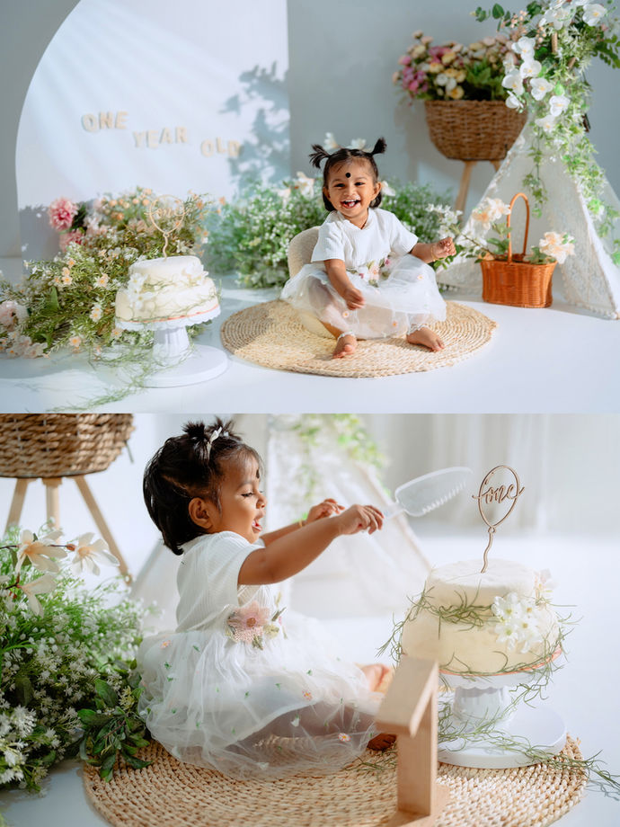 Baby portrait with parents during first birthday photoshoot