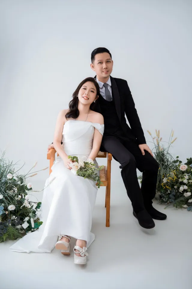 74A08438 | Famous Bridal