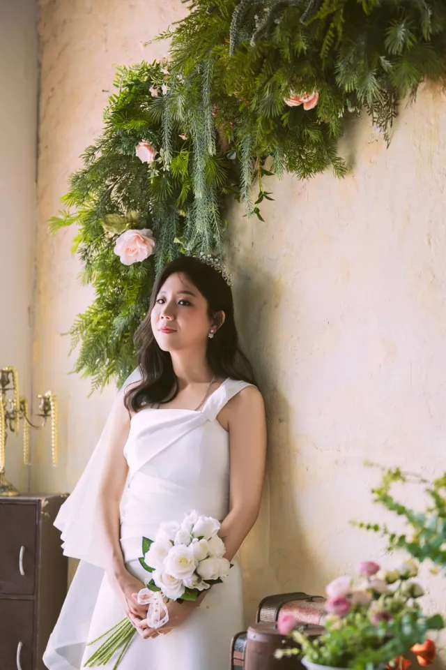 74B08189 | Famous Bridal